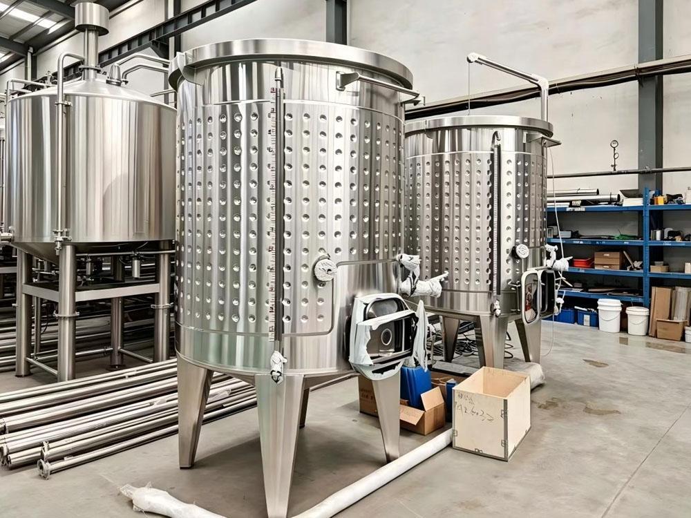 <b>1500L Round Wine Fermentation</b>